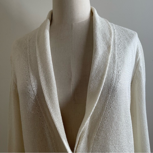 Sartoria Benetton Women’s Ivory 3-Button Long Sleeve Knit Cardigan Sweater -SZ M - Picture 3 of 10
